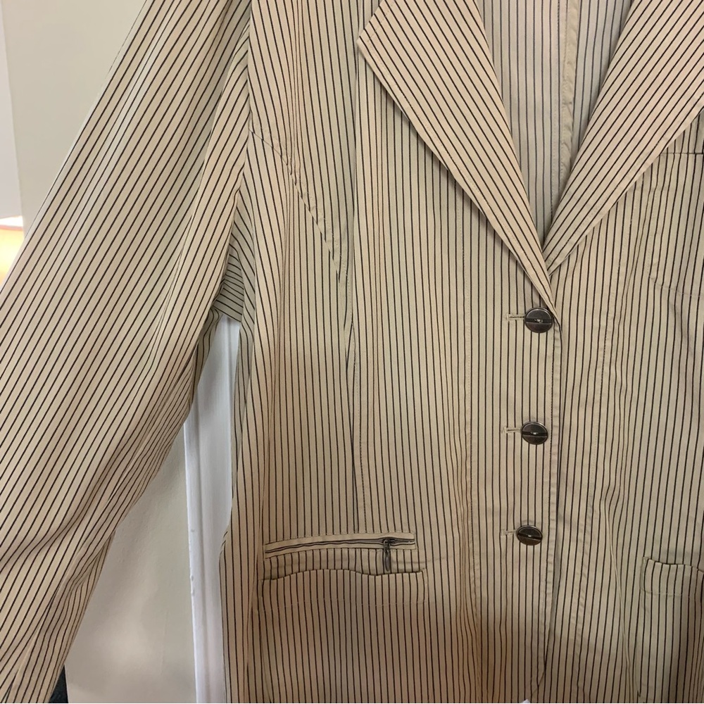 Large or 16 18 stripped Chico’s blazer jacket. Buttons.